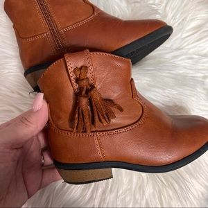 Cat & Jack Little brown booties for girl size 9